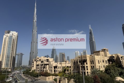 Apartment in Old Town, Dubai, UAE 2 bedrooms, 130 sq.m. № 699281