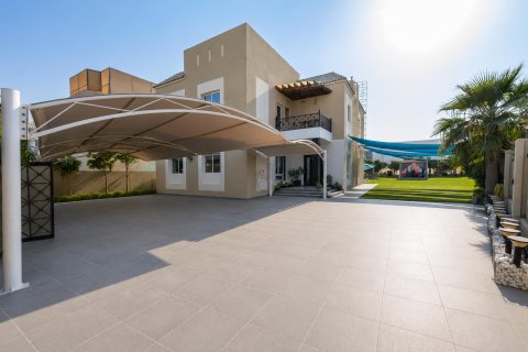 Vila u Living Legends, Dubai, UAE 5 spavaćih soba, 1411.94 m2 Br. 748452 - fotografija 19
