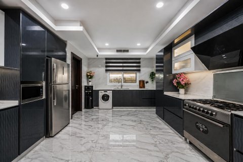 Vila u Living Legends, Dubai, UAE 5 spavaćih soba, 1411.94 m2 Br. 748452 - fotografija 7