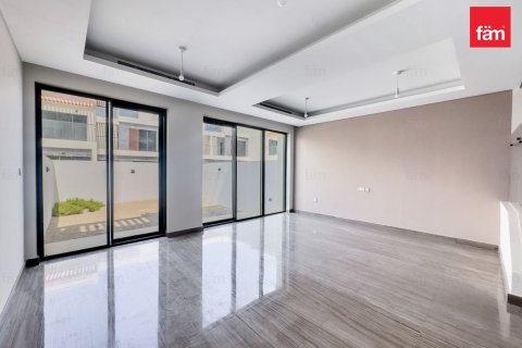 Rijtjeshuis te koop in Dubai, VAE 5 slaapkamers, 172.5 vr.m., nr 758349 - foto 2