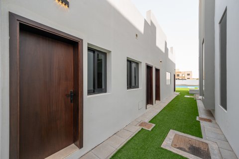 Dubai Land, Dubai, BAE’de kiralık villa 5 yatak odası, 650.32 m&sup2; No 754486 - fotoğraf 3