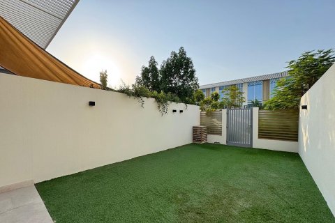 Üürile anda ridamaja asukohaga Dubai Land, AÜE: 2 magamistoaga, 123.75 m² Nr 754485 - pilt 2