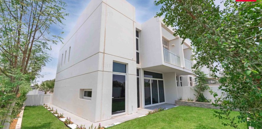 Shtëpi në qytet në Dubai, Emiratet e Bashkuara Arabe 3 dhoma gjumi, 263.9 m2. № 669747