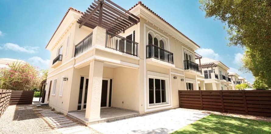 Vila u gradu Dubai, UAE 3 spavaće sobe, 313.2 m2 Br. 669748
