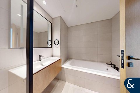 Lakás itt: Business Bay, Dubai, EAE, 2 hálószoba, 142 m², azonosító: 698016 - fénykép 8