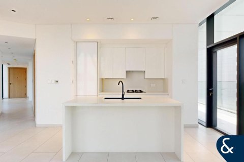 Lakás itt: Business Bay, Dubai, EAE, 2 hálószoba, 142 m², azonosító: 698016 - fénykép 4