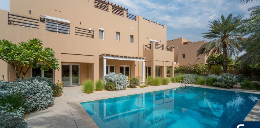 Arabian Ranches, Dubai, संयुक्त अरब अमीरात में विला, 7 बेडरूम, 693 वर्ग मीटर, संख्या 698018