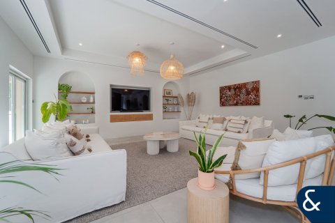 Arabian Ranches, Dubai, संयुक्त अरब अमीरात में विला, 7 बेडरूम, 693 वर्ग मीटर, संख्या 698018 - फ़ोटो 7