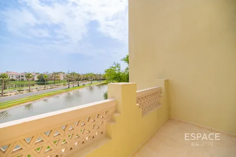 Villa in Jumeirah Islands, Dubai, UAE 4 bedrooms, 509 sq.m. № 650140 - photo 18