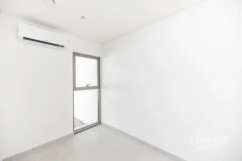 Villa til leie i Al Furjan, Dubai, Emiratene 4 soverom, 335 kvm Nr. 650143 - Foto 8