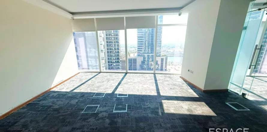 Opisina sa Business Bay, Dubai, UAE 65 sq.m. № 650144