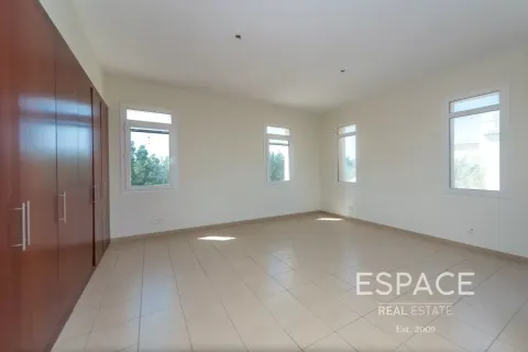 וילה להשכרה ב Arabian Ranches, Dubai, איחוד האמירויות  3 חדרי שינה, 273 מ"ר, מספר 650141 - תמונה 8