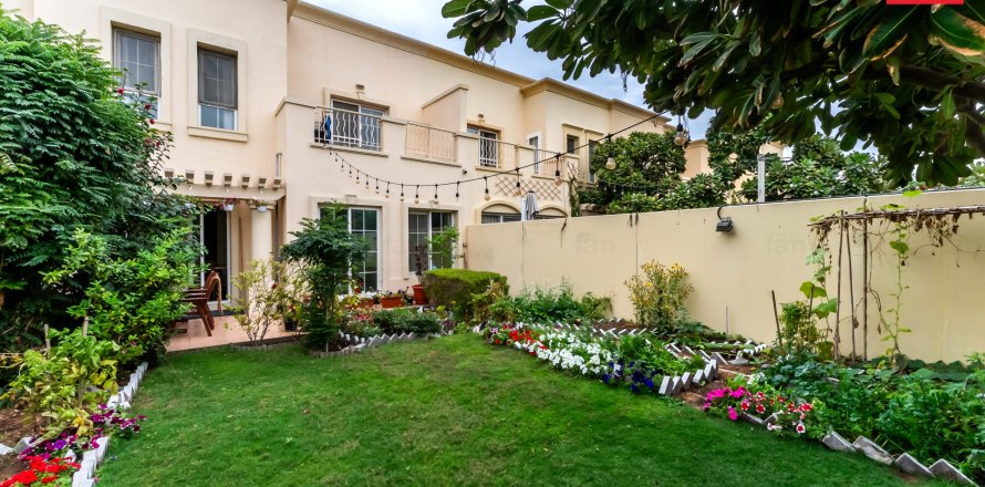 Kuća u nizu u Dubai, UAE 254.9 m2, 3 spavaćih soba Br. 696711