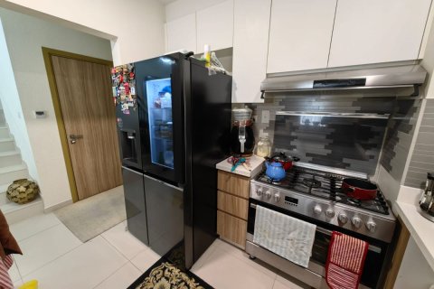 Townhouse in Dubai, UAE 4 bedrooms, 229.9 sq.m. № 696714 - photo 7