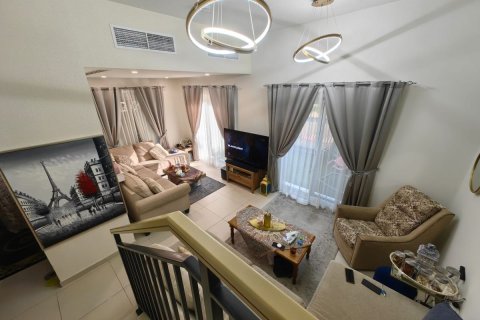 Townhouse in Dubai, UAE 4 bedrooms, 229.9 sq.m. № 696714 - photo 3