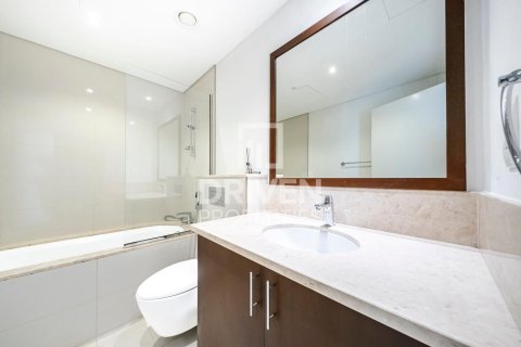 Apartamento en alquiler en Downtown Dubai (Downtown Burj Dubai), Dubai, EAU 2 dormitorios, 130.34 m2 № 746084 - foto 13