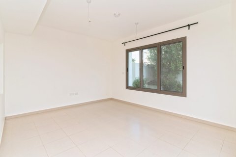 Városi lakóépület itt: Town Square, Dubai, EAE, 3 hálószoba, 190 m², azonosító: 709296 - fénykép 11