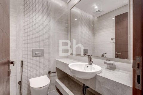Apartment sa Business Bay, Dubai, UAE 2 silid-tulugan, 126 sq.m. № 643293 - larawan 9