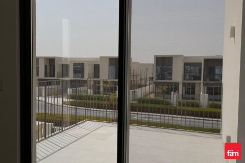 Dubai, संयुक्त अरब अमीरात में टाउनहाउस, 4 बेडरूम, 255.5 वर्ग मीटर, संख्या 686144 - फ़ोटो 9