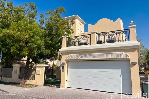 Vila v Jumeirah Village Triangle, Dubai, SAE 4 spálne, 631.09 m2 č. 764776