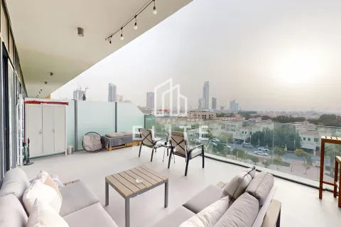 Apartment in Dubai, UAE 2 bedrooms, 178 sq.m. № 647565 - photo 2