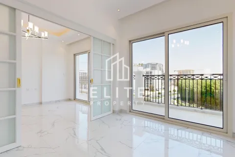 Apartment in Dubai, UAE 2 bedrooms, 92 sq.m. № 647566 - photo 8