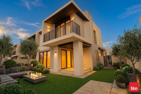 Townhouse in Jebel Ali, Dubai, UAE 4 bedrooms, 356.9 sq.m. № 719951