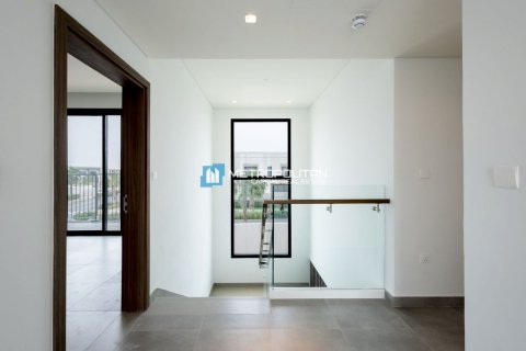 Vilă de închiriat în Yas Island, Abu Dhabi, EAU 4 dormitoare, 463.1 mp.  №700228 - poză 13