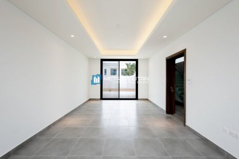Vilă de închiriat în Yas Island, Abu Dhabi, EAU 4 dormitoare, 463.1 mp.  №700228 - poză 2