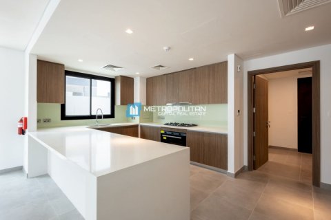 Vilă de închiriat în Yas Island, Abu Dhabi, EAU 4 dormitoare, 463.1 mp.  №700228 - poză 7