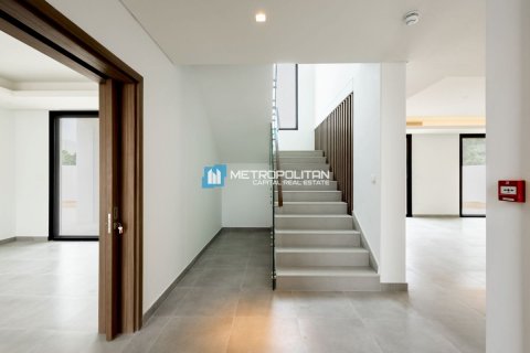 Vilă de închiriat în Yas Island, Abu Dhabi, EAU 4 dormitoare, 463.1 mp.  №700228 - poză 21