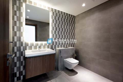 Vilă de închiriat în Yas Island, Abu Dhabi, EAU 4 dormitoare, 463.1 mp.  №700228 - poză 23