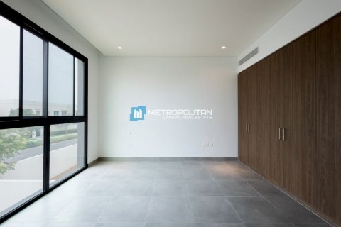 Vilă de închiriat în Yas Island, Abu Dhabi, EAU 4 dormitoare, 463.1 mp.  №700228 - poză 17
