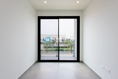 Vilă de închiriat în Yas Island, Abu Dhabi, EAU 4 dormitoare, 463.1 mp.  №700228 - poză 15