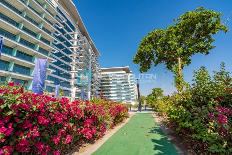 Apartment til salg i Yas Island, Abu Dhabi, UAE 1 soveværelse, 84.4 kvm № 700226 - foto 2