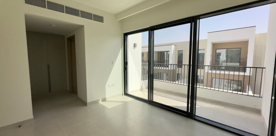Řadový dům v Arabian Ranches 3, Dubai, SAE 3 ložnice, 181.53 m² Č.: 741159