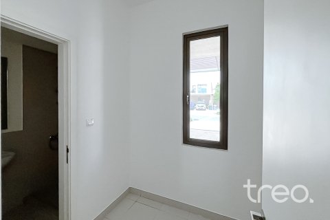 Üürile anda ridamaja asukohaga Dubai, AÜE: 4 magamistoaga, 215.26 m² Nr 741163 - pilt 21