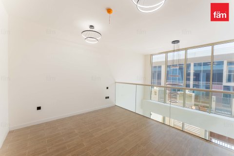 Shtëpi në qytet në Dubai, Emiratet e Bashkuara Arabe 3 dhoma gjumi, 105.7 m2. № 638110 - Foto 2