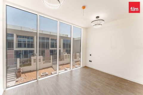 Shtëpi në qytet në Dubai, Emiratet e Bashkuara Arabe 3 dhoma gjumi, 105.7 m2. № 638110 - Foto 1