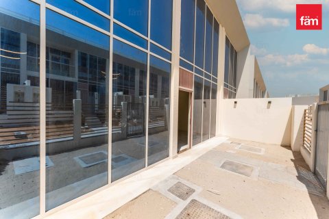 Shtëpi në qytet në Dubai, Emiratet e Bashkuara Arabe 3 dhoma gjumi, 105.7 m2. № 638110 - Foto 11