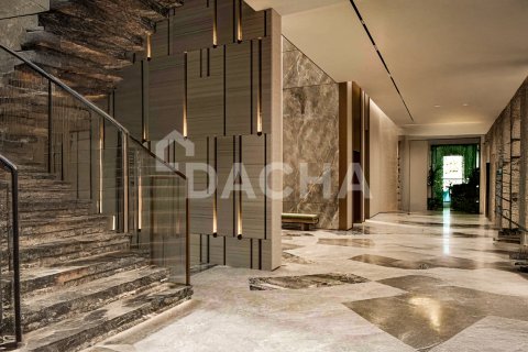 Villa til salg i Emirates Hills, Dubai, UAE 6 soveværelser, 1394 kvm № 717746 - foto 2