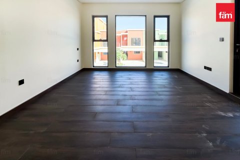 Casa urbana para arrendamento em Dubai, EAU 5 quartos, 219.6 m2 № 732844 - foto 19