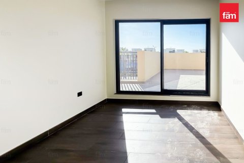 Casa urbana para arrendamento em Dubai, EAU 5 quartos, 219.6 m2 № 732844 - foto 14