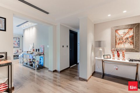 Villa para venda em Dubai, EAU 3 quartos, 566.9 m2 № 660526 - foto 4