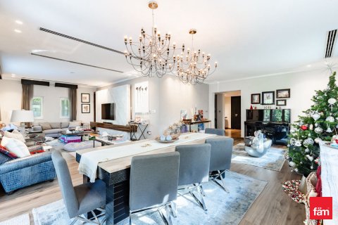 Villa para venda em Dubai, EAU 3 quartos, 566.9 m2 № 660526 - foto 2