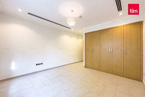 Vilë në Dubai, Emiratet e Bashkuara Arabe 5 dhoma gjumi, 690.1 m2. № 660520 - Foto 12