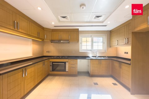 Vilë në Dubai, Emiratet e Bashkuara Arabe 5 dhoma gjumi, 690.1 m2. № 660520 - Foto 5