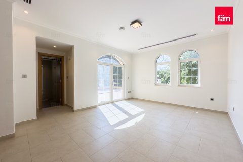 Vilë në Dubai, Emiratet e Bashkuara Arabe 5 dhoma gjumi, 690.1 m2. № 660520 - Foto 8