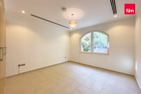 Vilë në Dubai, Emiratet e Bashkuara Arabe 5 dhoma gjumi, 690.1 m2. № 660520 - Foto 14