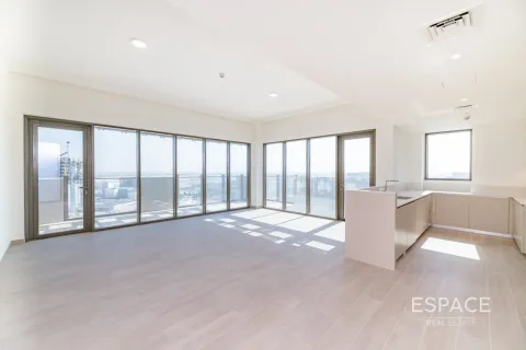 شقة للإيجار في خور دبي، دبي، الإمارات العربية المتحدة 3 غرفة نوم ، 182 متر مربع ، رقم 661204 - صورة 1